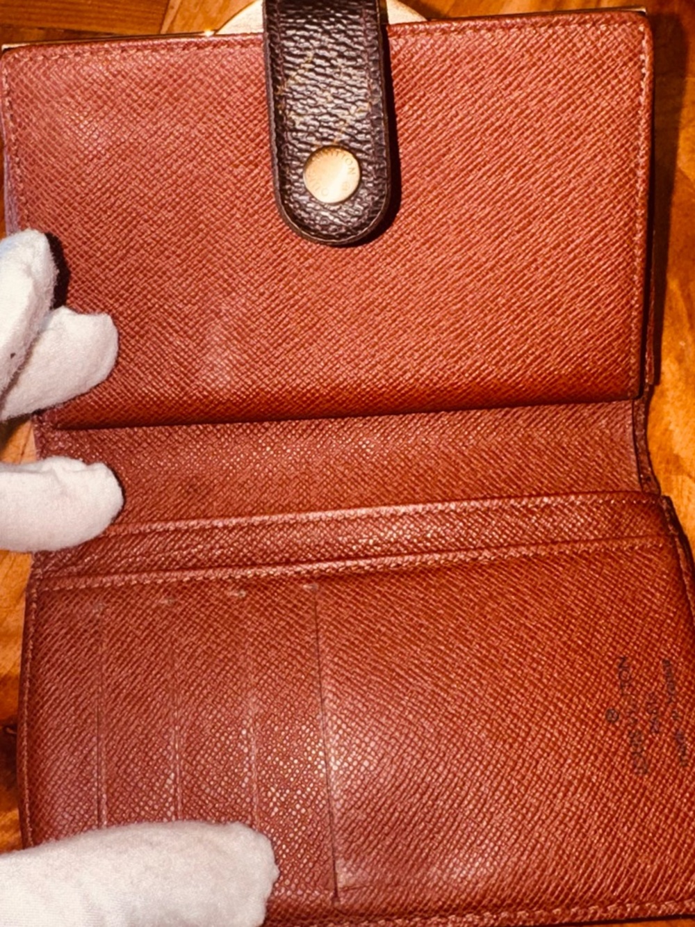 Louis Vuitton French purse wallet, monogram, vintage kiss Lock vintage authentic - Picture 6 of 16